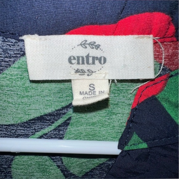 Boutique Entro Tropical Red and Green Floral Midi Dress - Picture 4 of 10